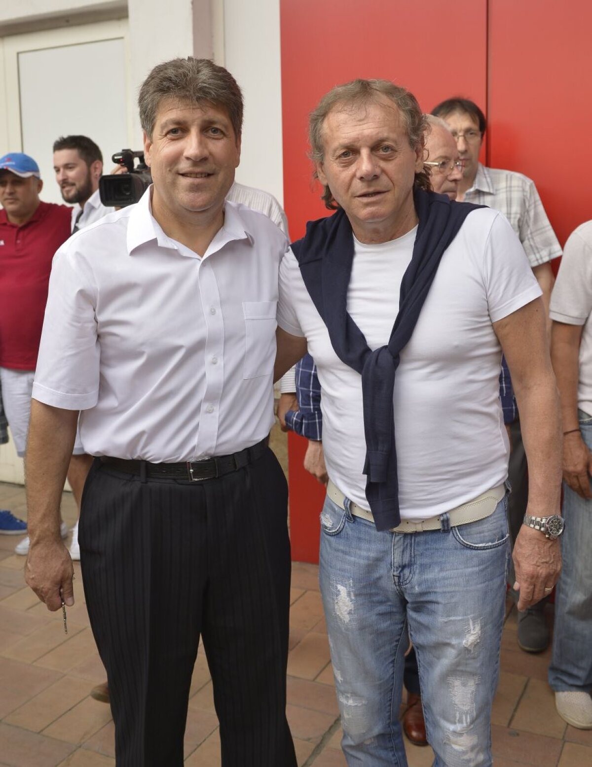 GALERIE FOTO Gloriile rapidiste păstrează viu spiritul giuleştenilor » Reîntîlnire de gală la "Linia 14" 