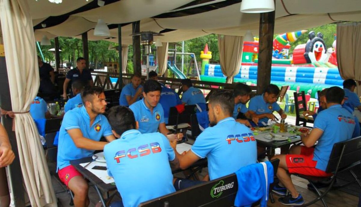 GALERIE FOTO Rădoi i-a dus pe stelişti la han » Cum s-au relaxat campionii