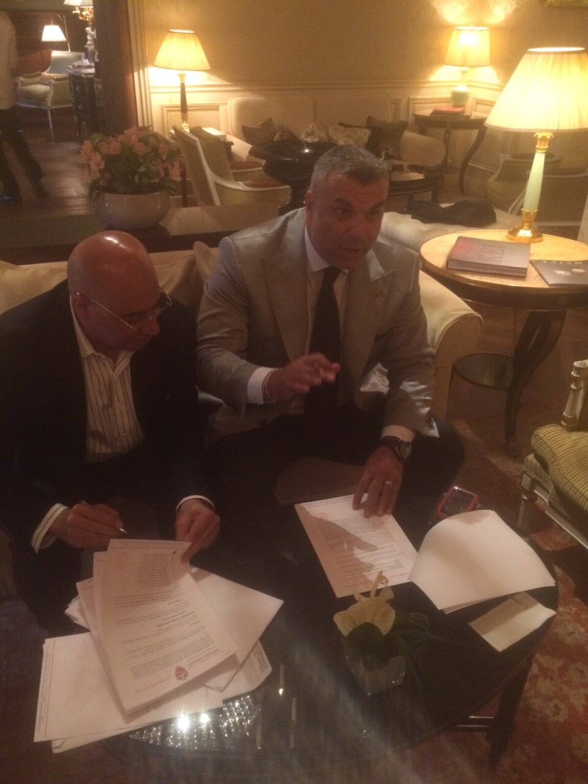 EXCLUSIV Contract bombă semnat de Olăroiu! Suma fabuloasă pe care o va încasa 