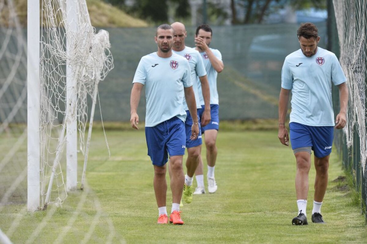 GALERIE FOTO Dan Petrescu, achizițiile și TRX-ul de camuflaj » Imagini inedite de la antrenamentul mureșenilor