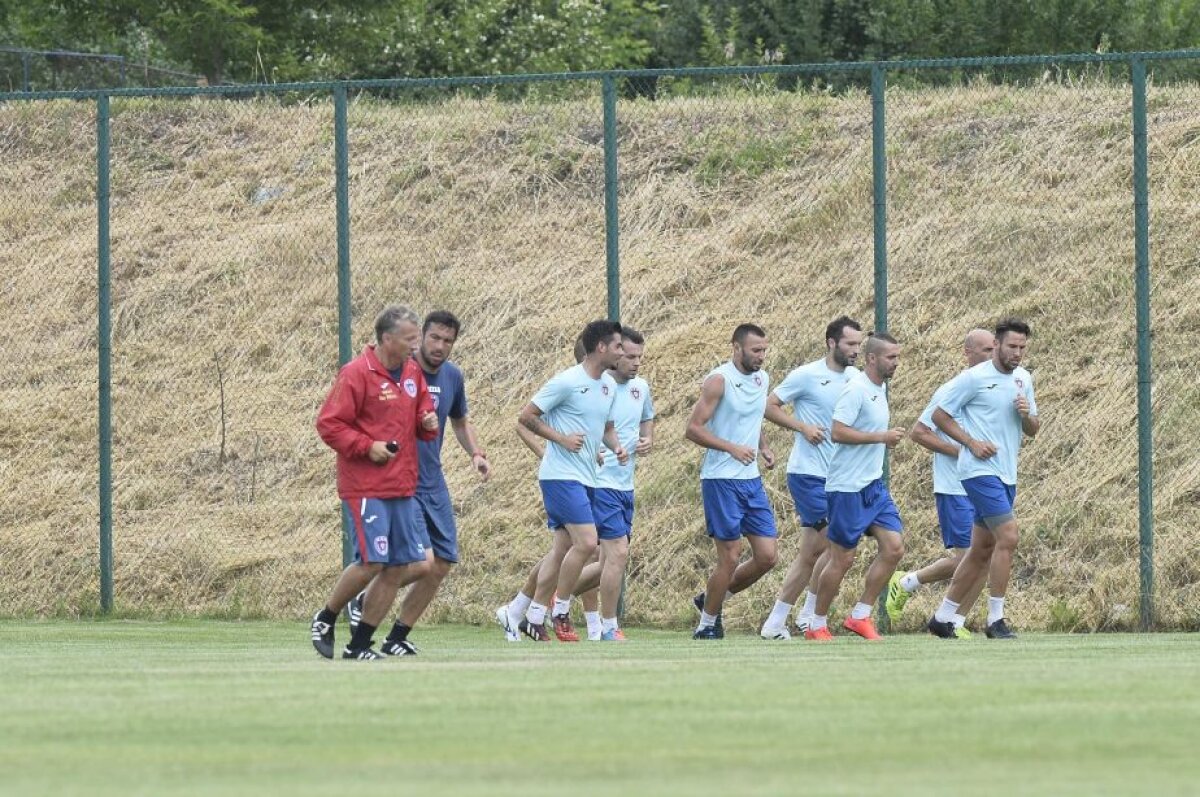 GALERIE FOTO Dan Petrescu, achizițiile și TRX-ul de camuflaj » Imagini inedite de la antrenamentul mureșenilor