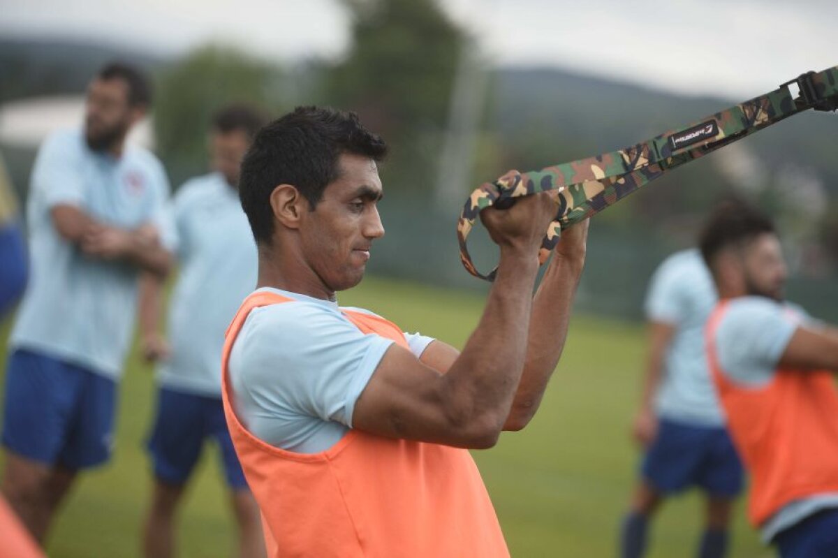 GALERIE FOTO Dan Petrescu, achizițiile și TRX-ul de camuflaj » Imagini inedite de la antrenamentul mureșenilor