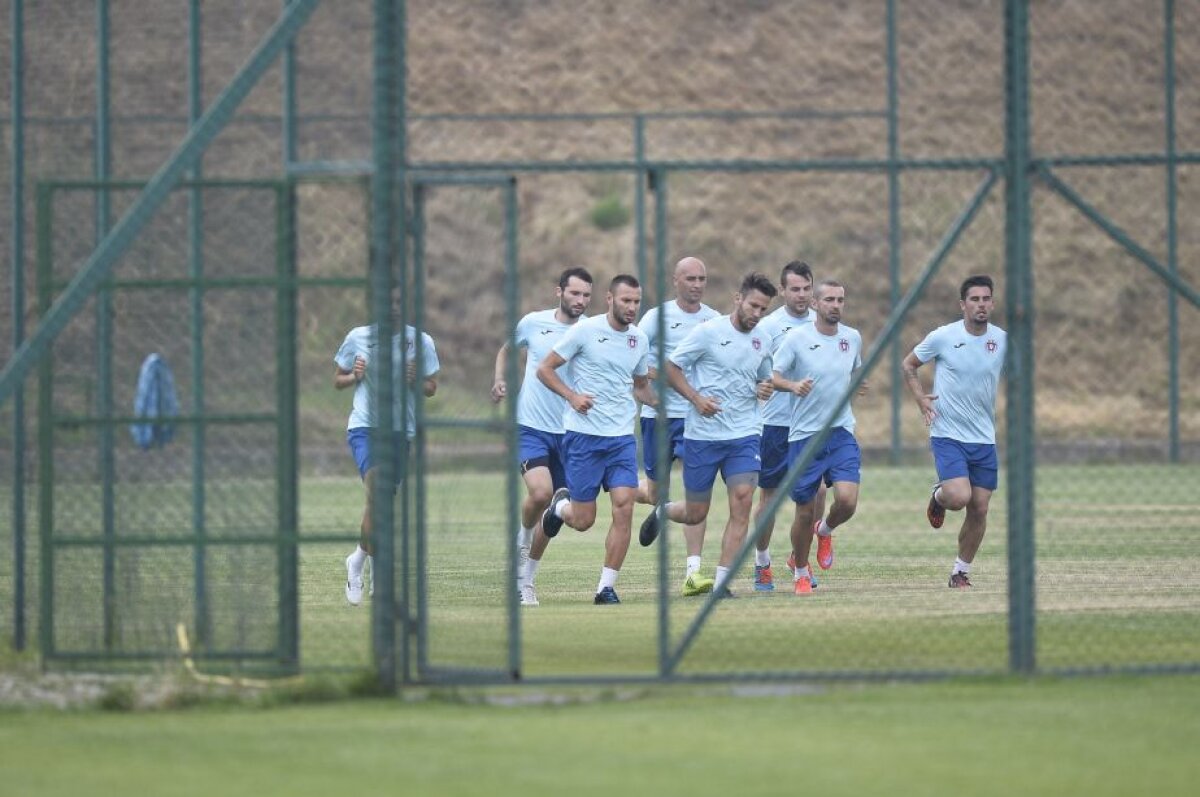 GALERIE FOTO Dan Petrescu, achizițiile și TRX-ul de camuflaj » Imagini inedite de la antrenamentul mureșenilor