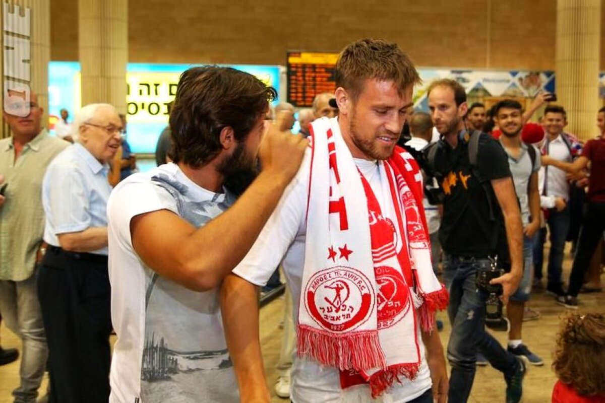 FOTO Pintilii și Bumba, primiți ca niște campioni de fanii lui Hapoel Tel Aviv