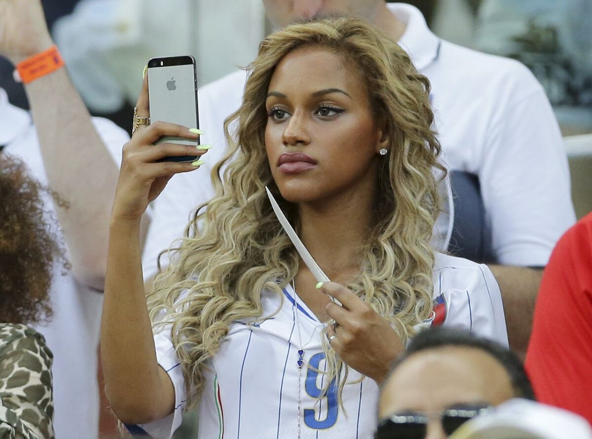 FOTO Și-a pierdut farmecul » Fosta iubită a lui Mario Balotelli: ”Neymar e mai sexy”