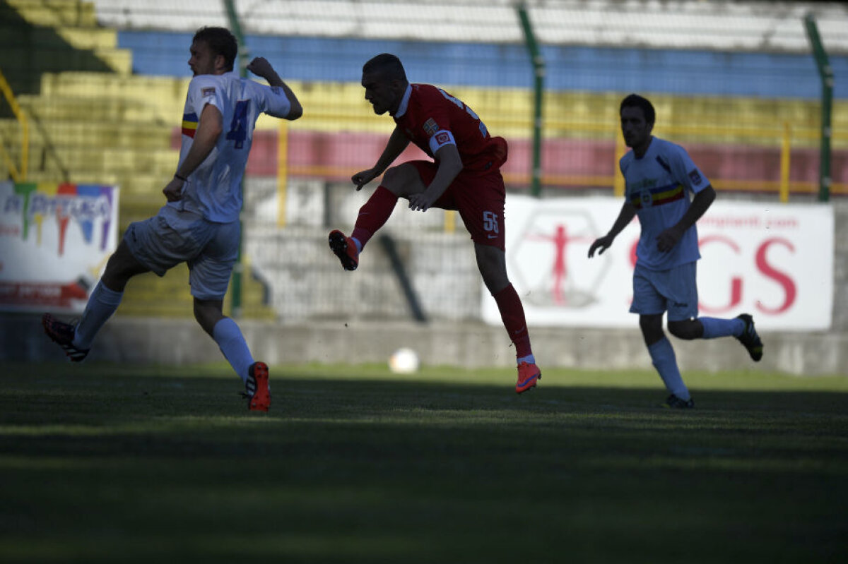 FOTO Victorie la scor pentru puştii "cîinilor" » Dinamo a început cu dreptul cantonamentul din Italia, 10-2 cu Verbania Calcio