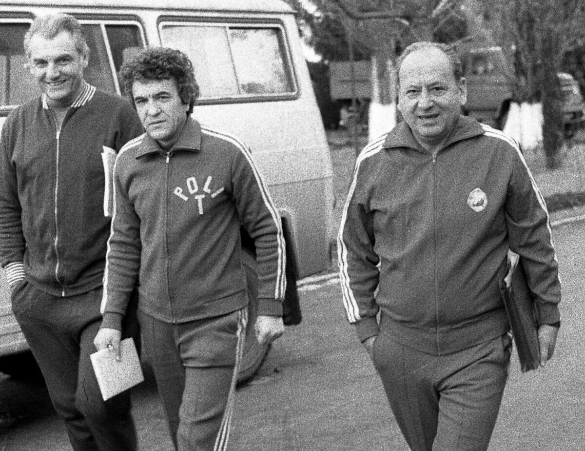 Adio, domn profesor! » Selecţionerul României la Mondialul din Mexic va fi înmormîntat marți