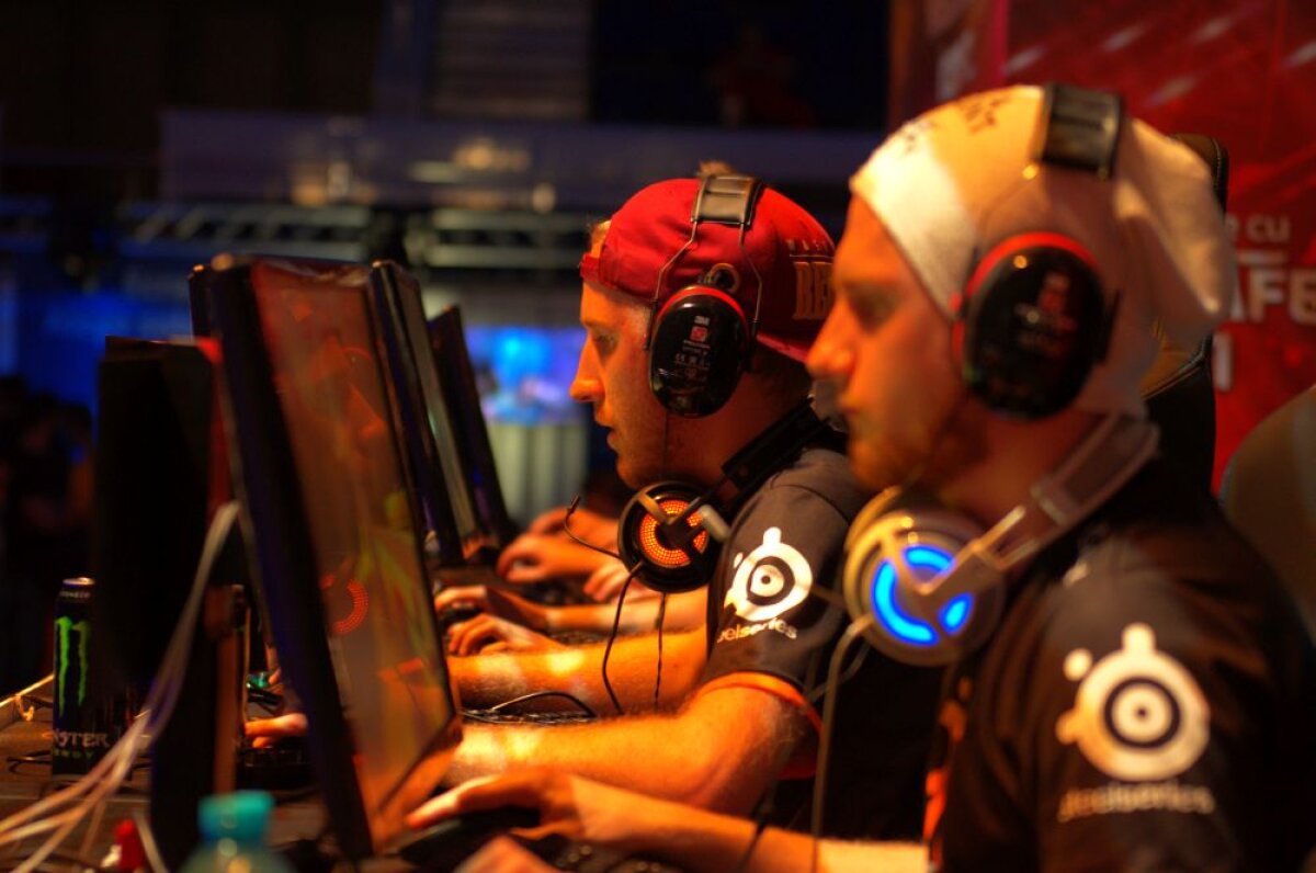 Rise of the machines » Gamingul nu mai e doar distracție, a devenit sport și business! A luat cu asalt Bucureștiul: 25.000 de spectatori au venit la Polivalentă, 300.000 au urmărit pe net!
