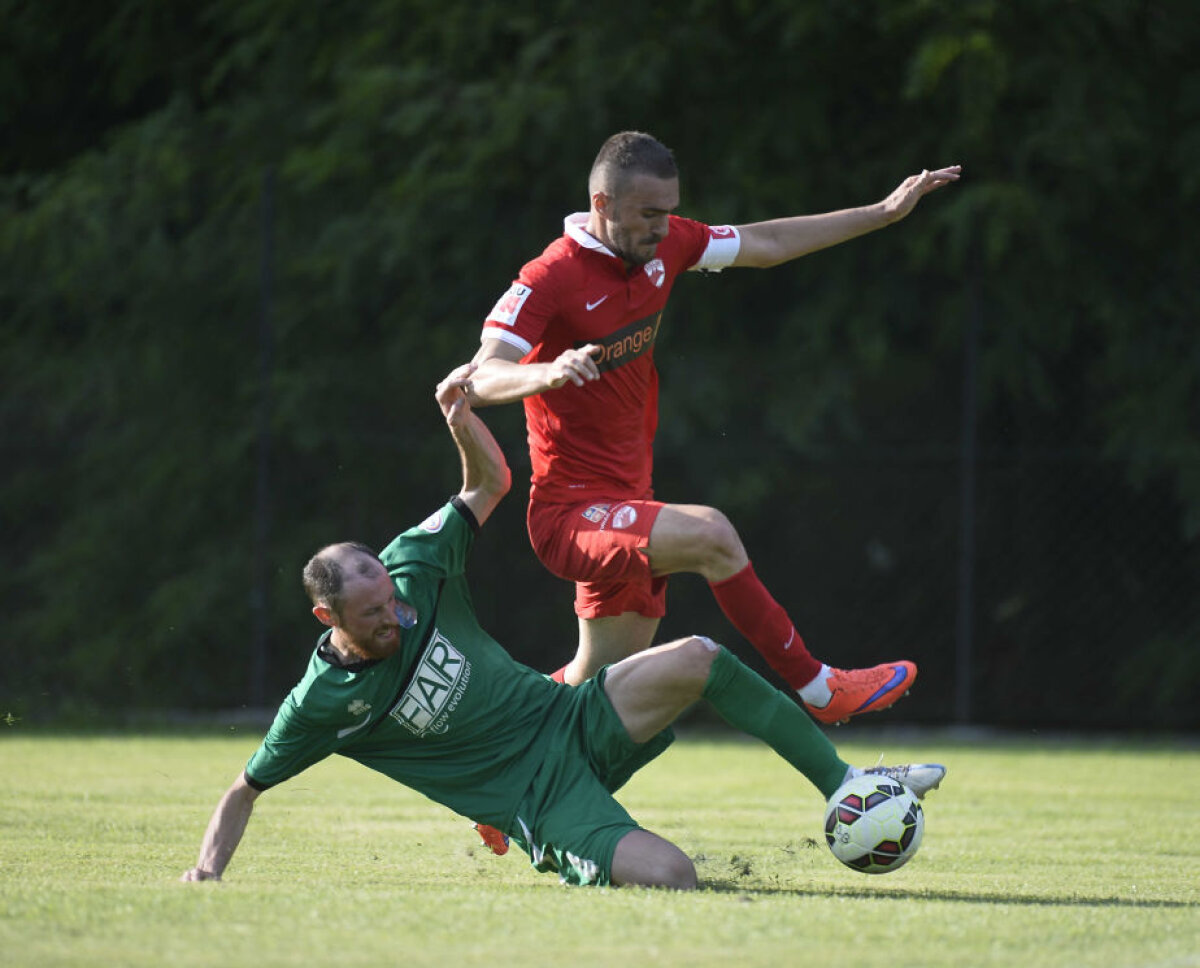 FOTO Dinamo a făcut spectacol în al doilea amical al verii! "Cîinii" s-au impus clar, scor 7-0