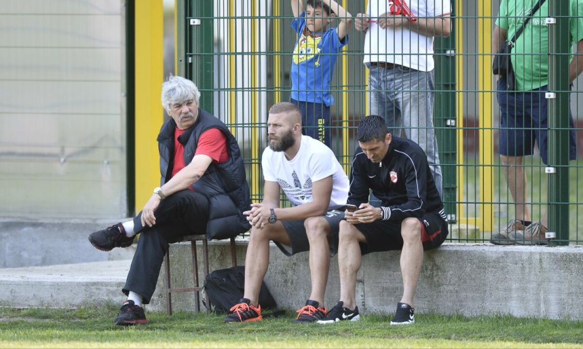 FOTO Dinamo, victorii pe bandă rulantă în cantonamentul din Italia » "Cîinii" au învins FC Chiasso, scor 3-1