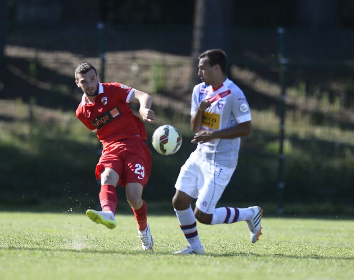 FOTO Buongiorno, New Dinamo! "Roş-albii" au urcat aseară nivelul adversarului, 3-1 cu Chiasso, după ce-au măturat pe jos cu amatorii