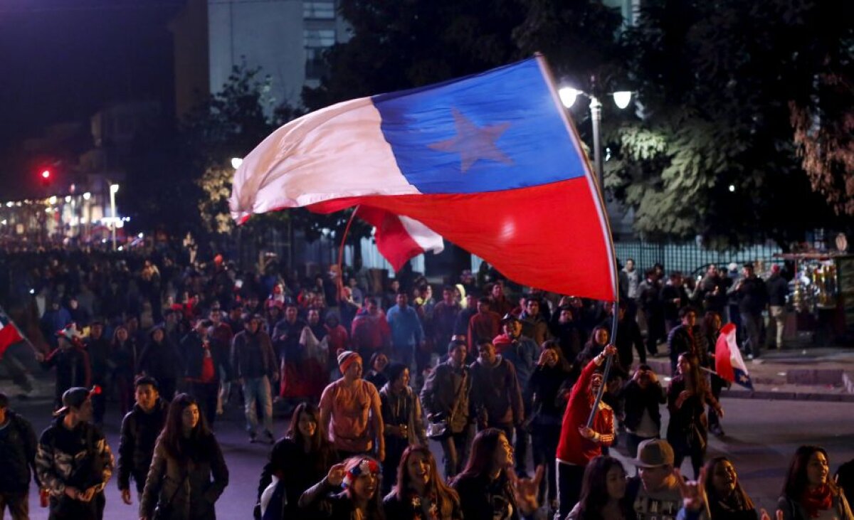 VIDEO și FOTO Chile, prima semifinalistă la Copa America, după 1-0 cu Uruguay » Cavani a văzut roșu după ce a fost provocat cu un gest incredibil 