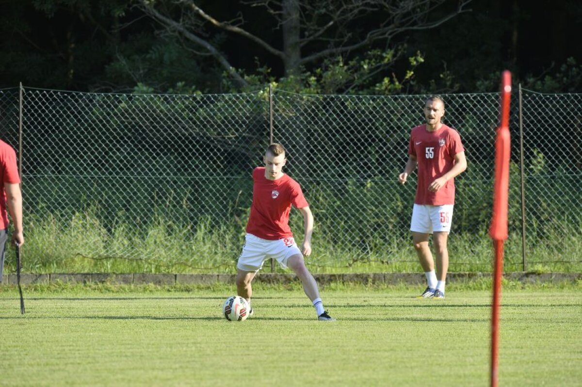FOTO Vali Lazăr a revenit la Dinamo » Cum s-a comportat mijlocașul la primele antrenamente cu Mircea Rednic