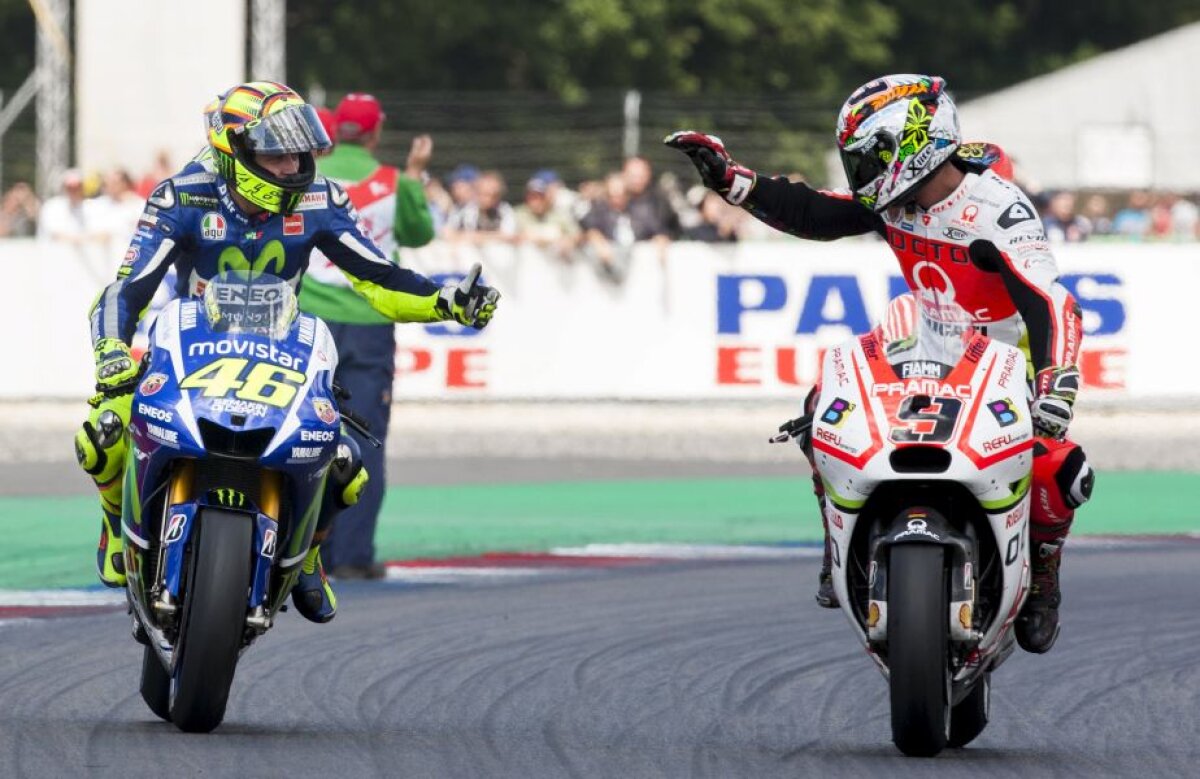 GALERIE FOTO Valentino Rossi - Marc Marquez, prietenie pe muchie de cuțit! "Il Dottore" a cîștigat Marele Premiu al Olandei după un nou duel controversat cu spaniolul