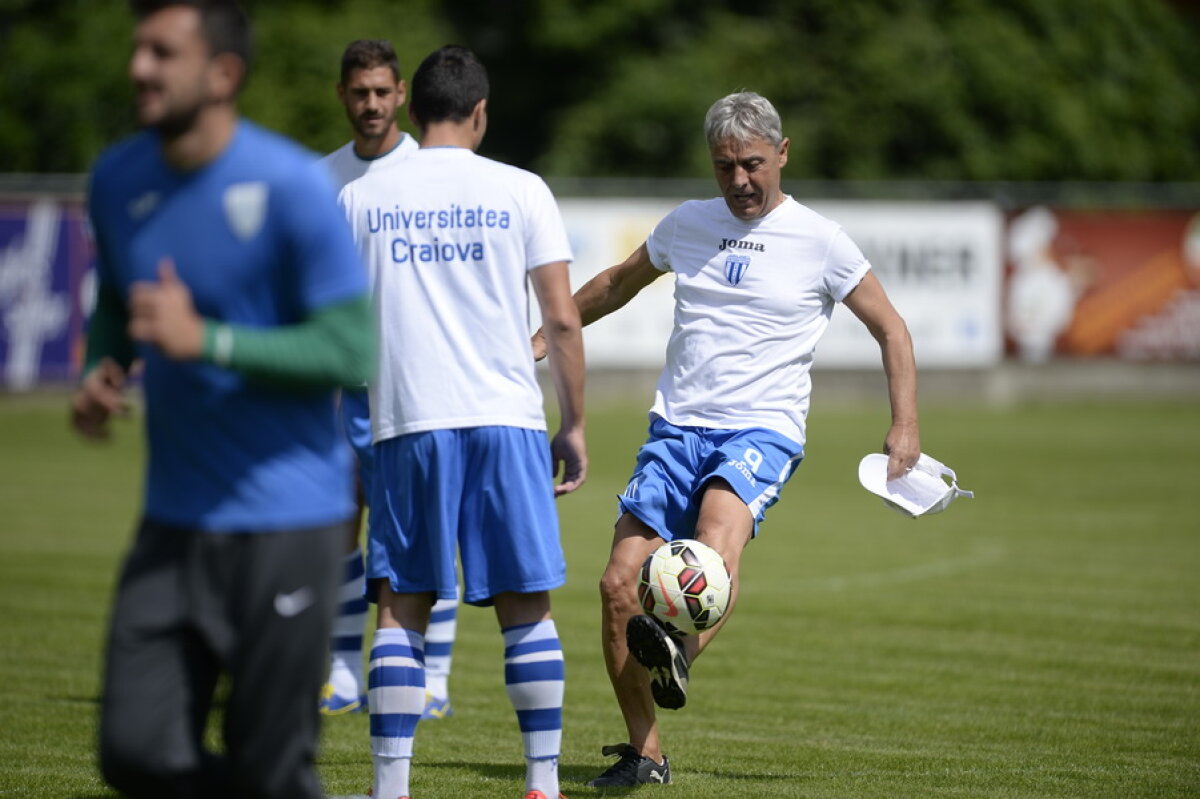 GALERIE FOTO One man show » Sorin Cîrțu face spectacol la antrenamentele Craiovei