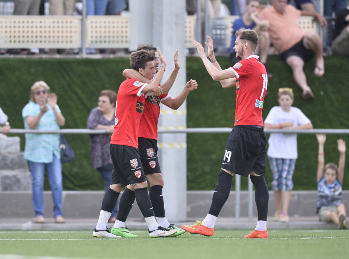 FOTO Dinamo a cîștigat triunghiularul din Elveția » Patrick Petre și Vojnovici au fost eroii ”cîinilor”