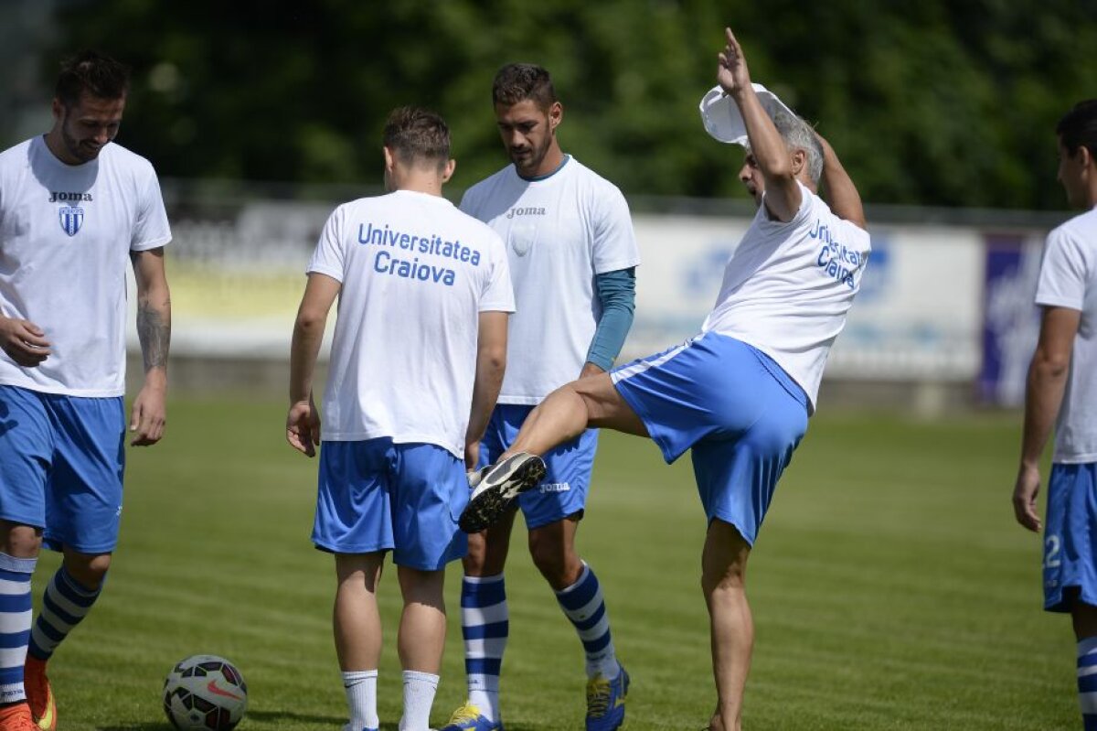 FOTO EXCLUSIV Pregătire după ”manualul Cîrțu” :D » Ai greșit? Treci la șuturi!