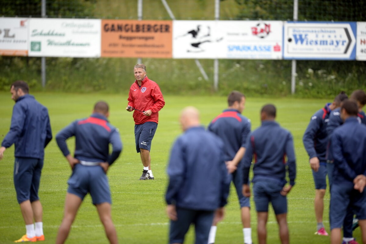 Reportaj din Austria » Fabrica ASA » Dan Petrescu pregătește o nouă "bombă" în Liga 1 și muncește de zor la asamblare