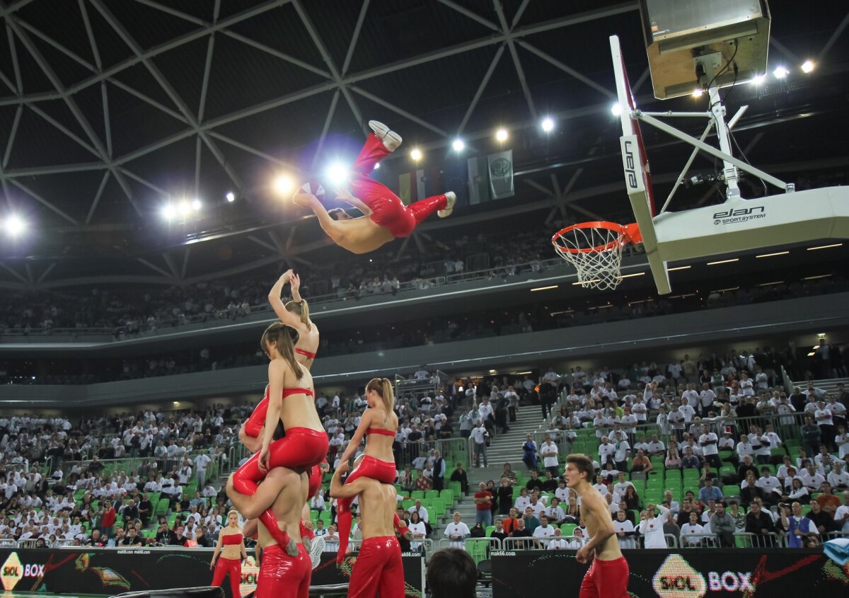 VIDEO & FOTO Super show în week-end la Bucureşti » Dunking Devils revin în România