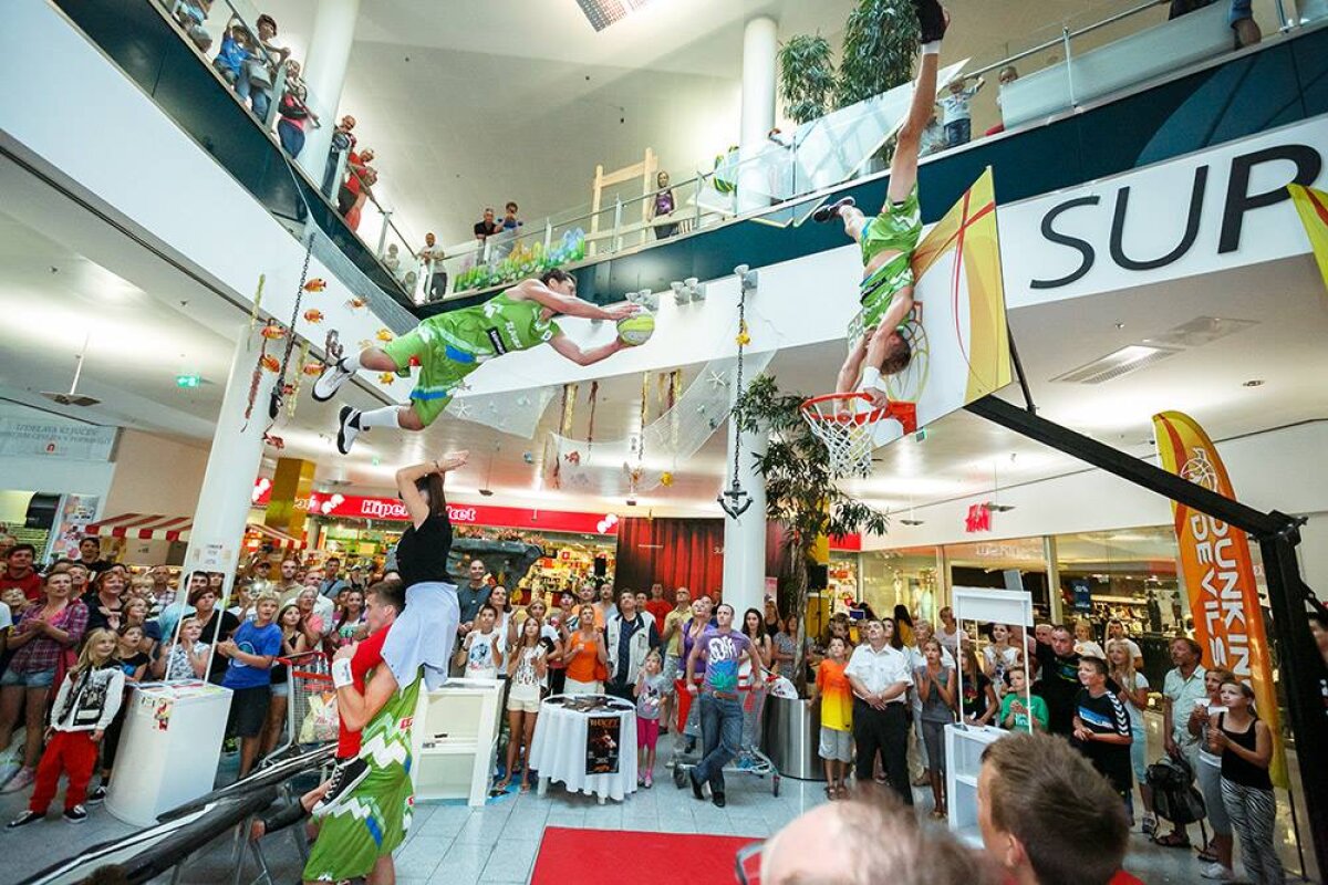 VIDEO & FOTO Super show în week-end la Bucureşti » Dunking Devils revin în România