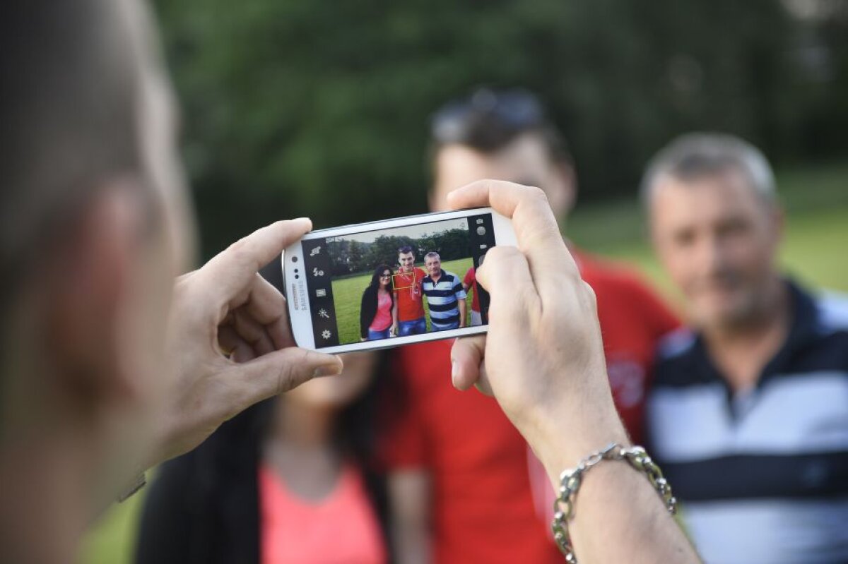 GALERIE FOTO Bucuria vero » Dinamoviştii şi-au găsit suporteri fideli în Italia