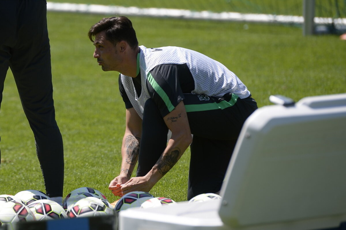 VIDEO Rădoi a intrat la joc la ultimul antrenament » Și-a pus la pămînt un elev: "Trebuia să-ţi dea și ție botezul cineva!"