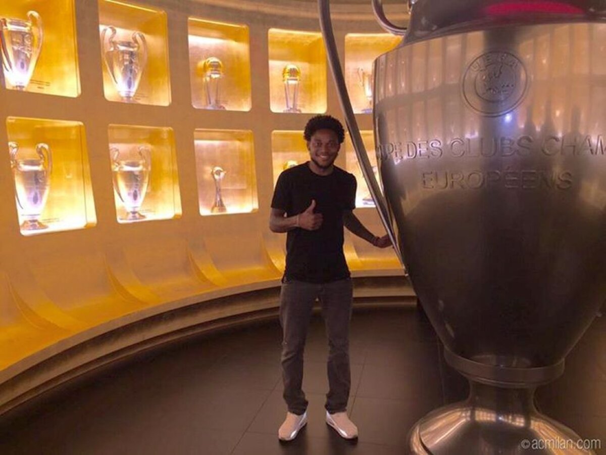 AC Milan și-a prezentat noul antrenor, Sinișa Mihajlovici: "În Italia nu există nici un proiect mai important decît acesta"