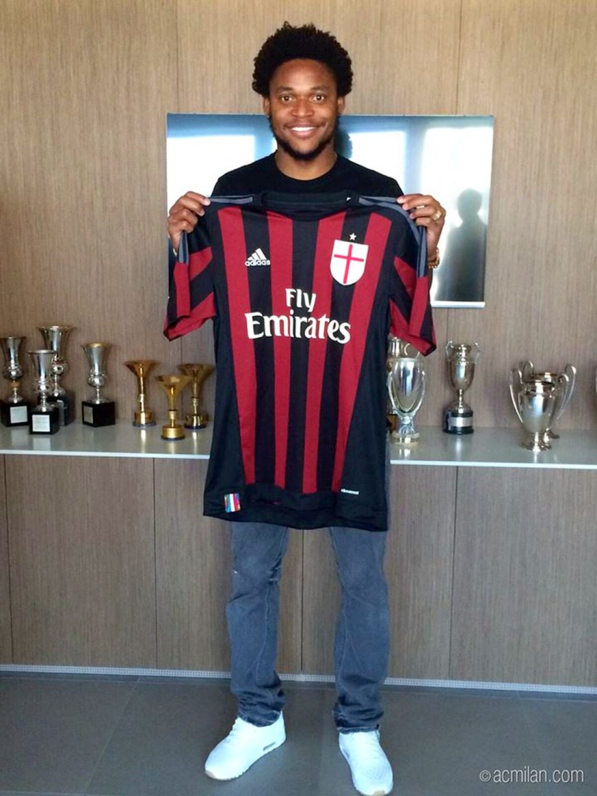 AC Milan și-a prezentat noul antrenor, Sinișa Mihajlovici: "În Italia nu există nici un proiect mai important decît acesta"