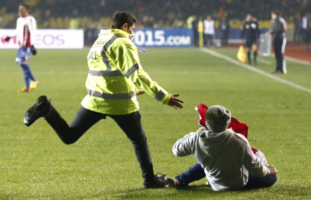 VIDEO și FOTO Peru a cîștigat finala mică de la Copa America » Un fan a intrat pe teren
