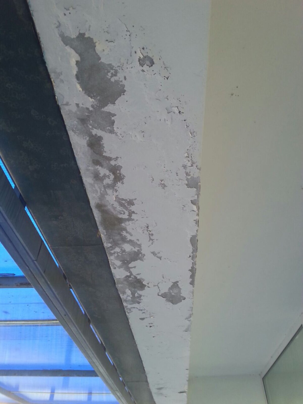 GALERIE FOTO Prima Supercupă pe un stadion comunal » Chiar şi omologată, arena din Constanţa este o RUINĂ!