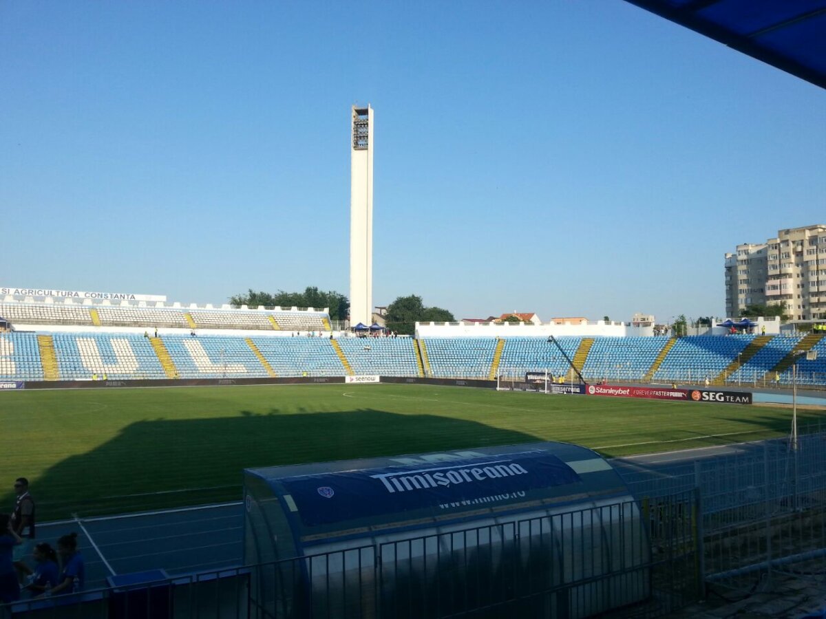 GALERIE FOTO Prima Supercupă pe un stadion comunal » Chiar şi omologată, arena din Constanţa este o RUINĂ!