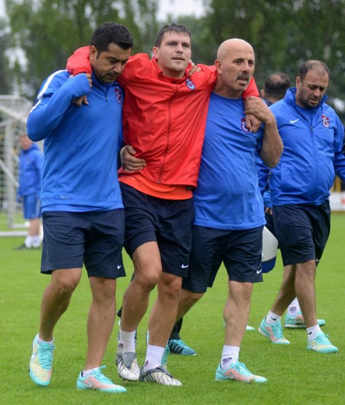 Coșmarul lui Alex continuă! Bourceanu s-a accidentat grav la genunchiul drept. Primul diagnostic e crunt!