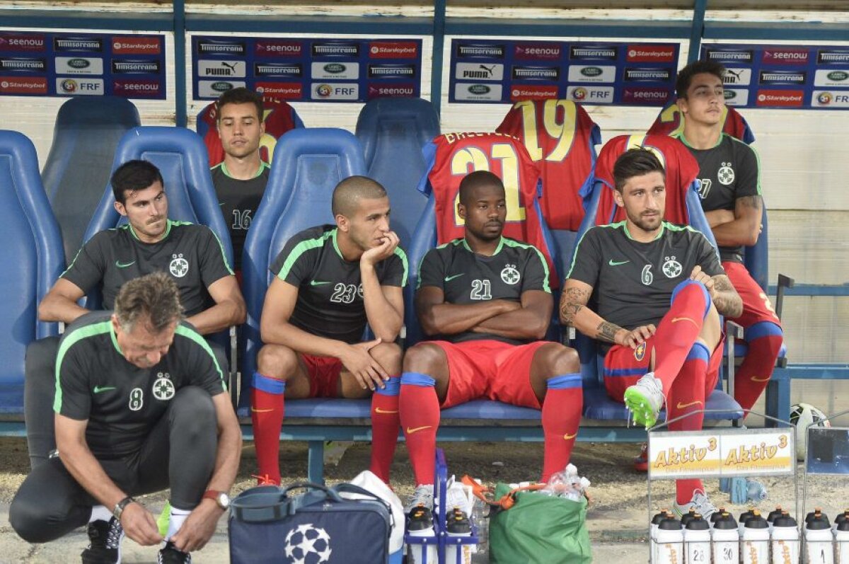 GALERIE FOTO A venit, a cîştigat şi pleacă. Petrescu a cîştigat Supercupa României cu ASA în faţa Stelei, scor 1-0