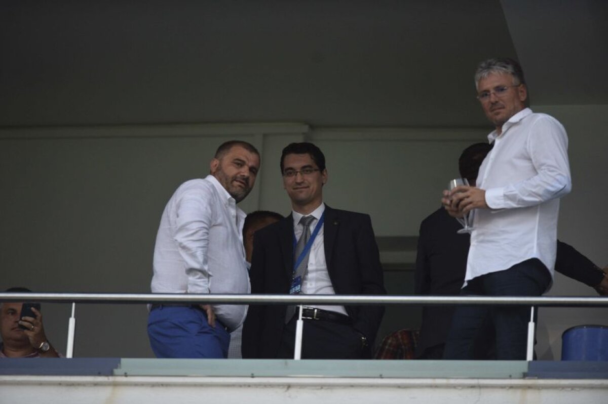 GALERIE FOTO A venit, a cîştigat şi pleacă. Petrescu a cîştigat Supercupa României cu ASA în faţa Stelei, scor 1-0