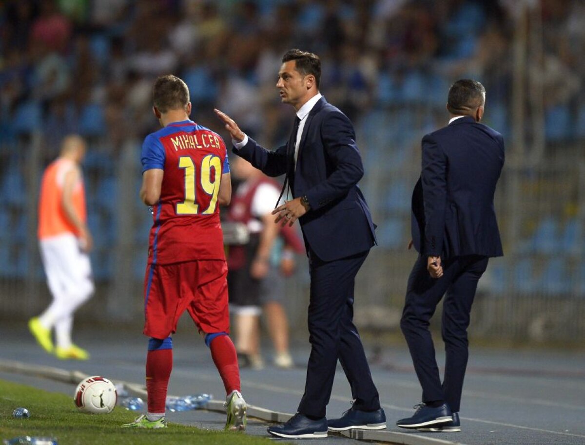 GALERIE FOTO A venit, a cîştigat şi pleacă. Petrescu a cîştigat Supercupa României cu ASA în faţa Stelei, scor 1-0