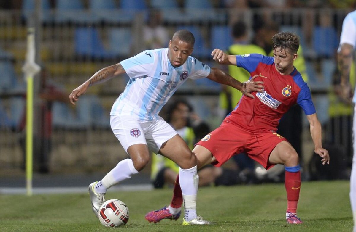 GALERIE FOTO A venit, a cîştigat şi pleacă. Petrescu a cîştigat Supercupa României cu ASA în faţa Stelei, scor 1-0