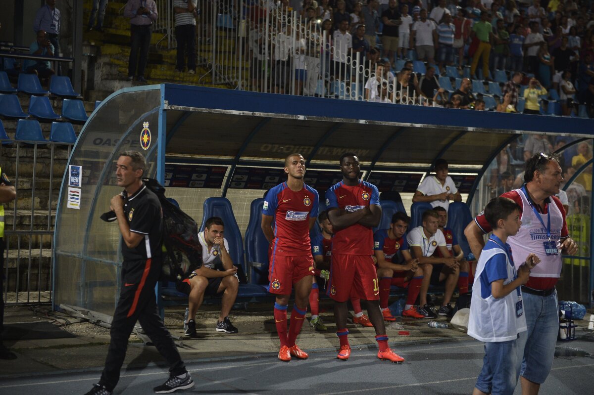 GALERIE FOTO Jucătorii lui ASA au sărbătorit Supercupa cîştigată cu pizza