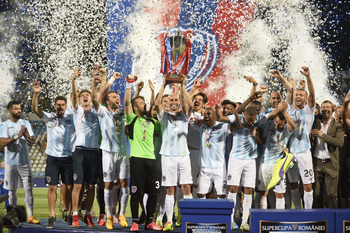 GALERIE FOTO Jucătorii lui ASA au sărbătorit Supercupa cîştigată cu pizza