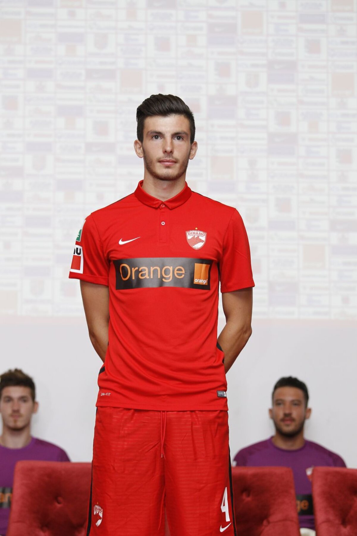 GALERIE FOTO  Dinamo și-a prezentat noile echipamente » Au fost concepute pe modelele promovate de Neymar și Ronaldo