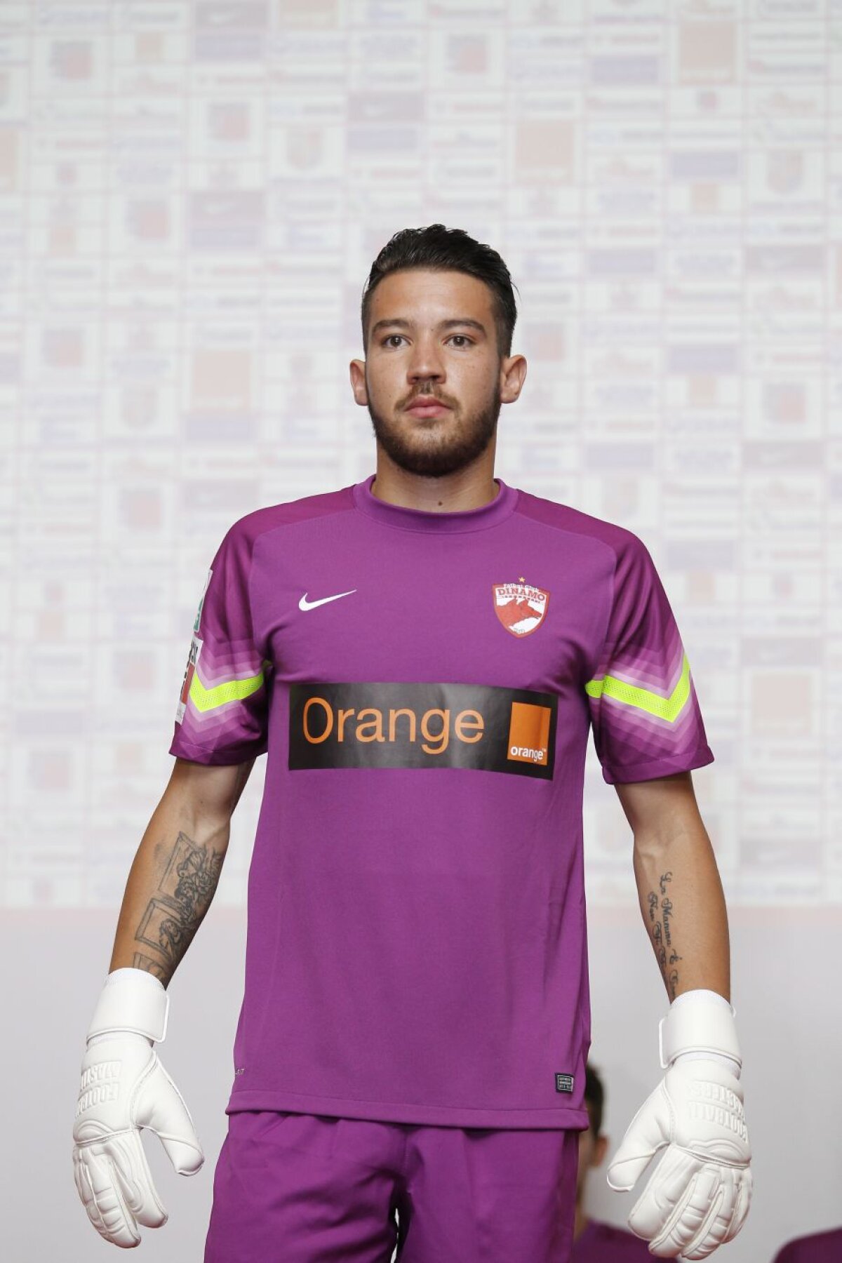 GALERIE FOTO  Dinamo și-a prezentat noile echipamente » Au fost concepute pe modelele promovate de Neymar și Ronaldo