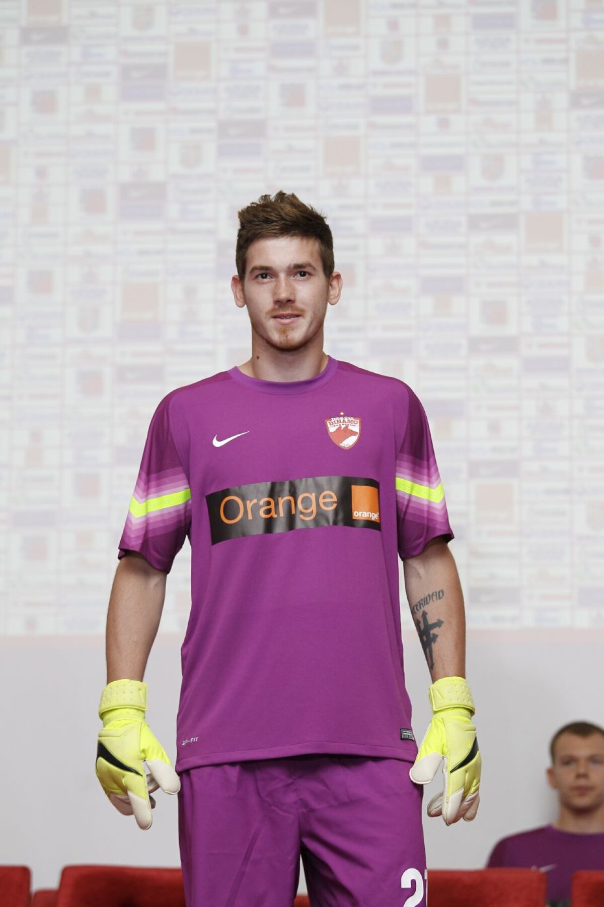 GALERIE FOTO  Dinamo și-a prezentat noile echipamente » Au fost concepute pe modelele promovate de Neymar și Ronaldo