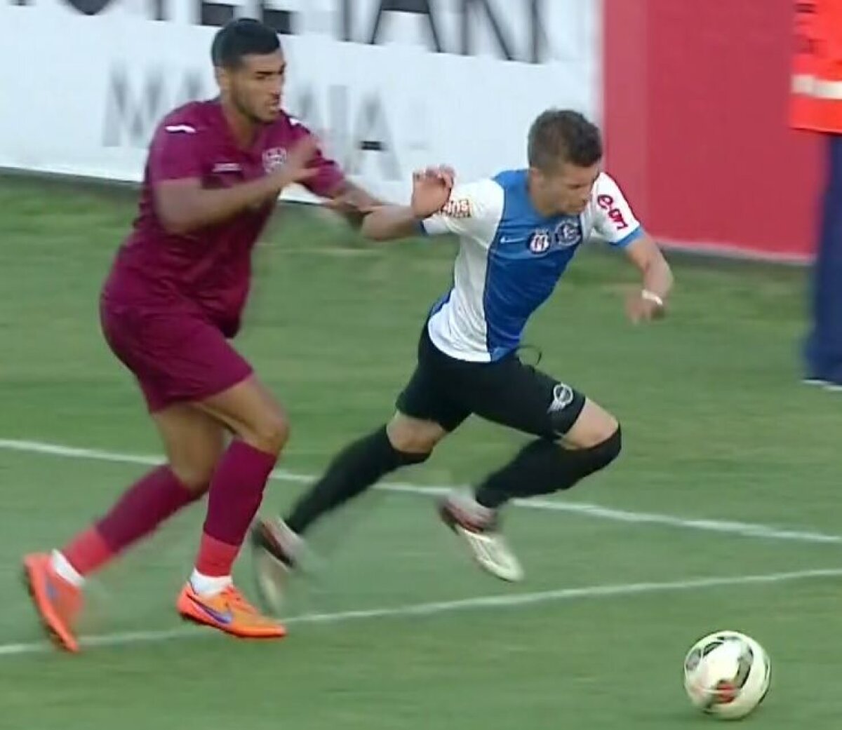 VIDEO Colțescu a făcut praf meciul dintre Viitorul și CFR Cluj! Două gafe mari comise de ”central”