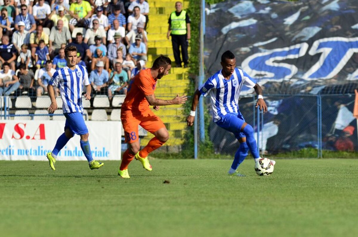 VIDEO + FOTO În zodia lui "X" » CS U Craiova şi FC Botoşani au remizat, 0-0! Este al 5-lea egal din tot atîtea meciuri sezonul acesta
