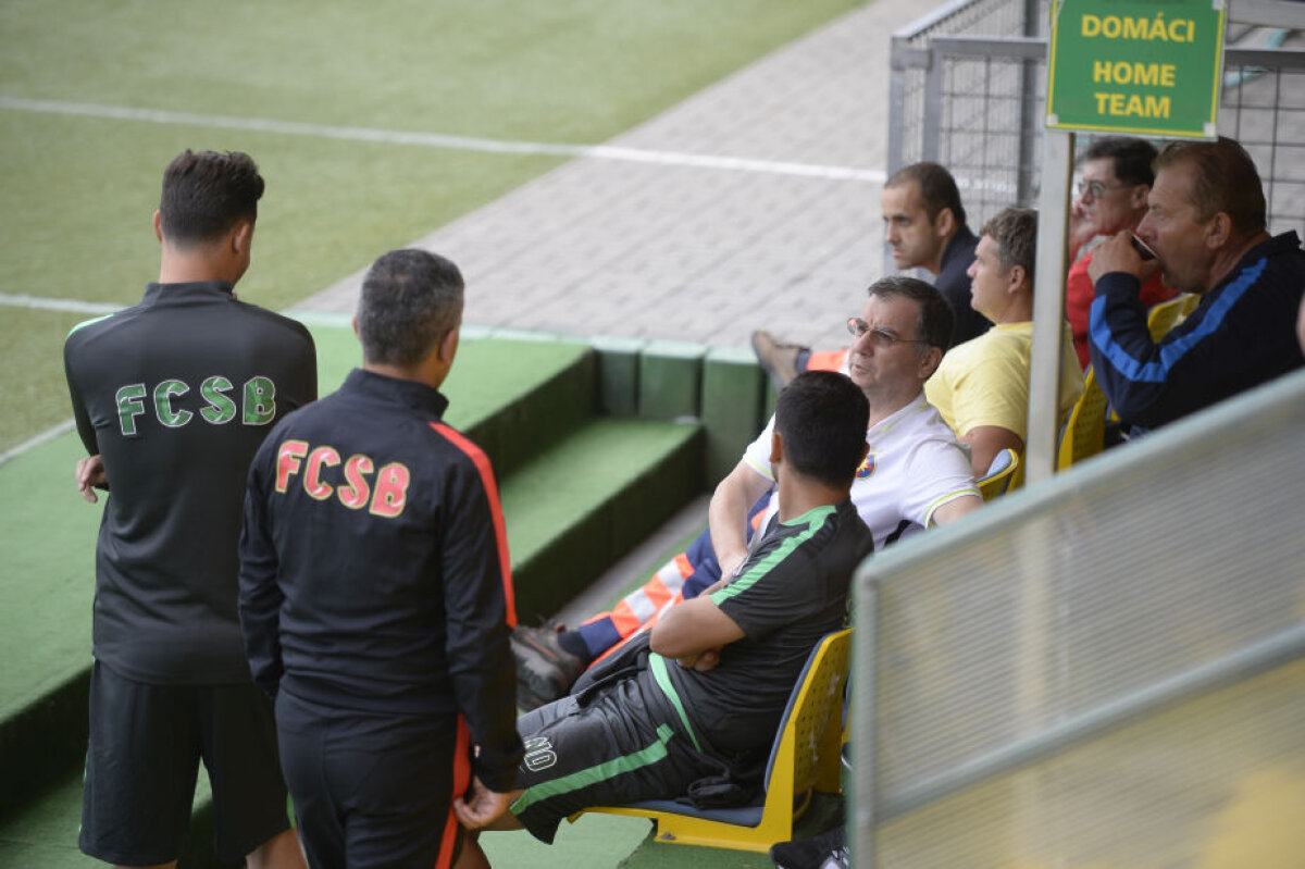 FOTO Antrenamentul oficial al Stelei » Cum pregătesc roș-albaștrii meciul cu Trencin