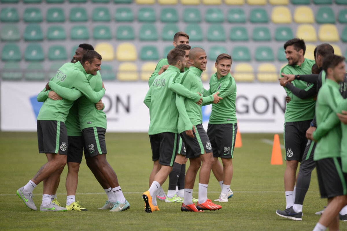 FOTO Antrenamentul oficial al Stelei » Cum pregătesc roș-albaștrii meciul cu Trencin