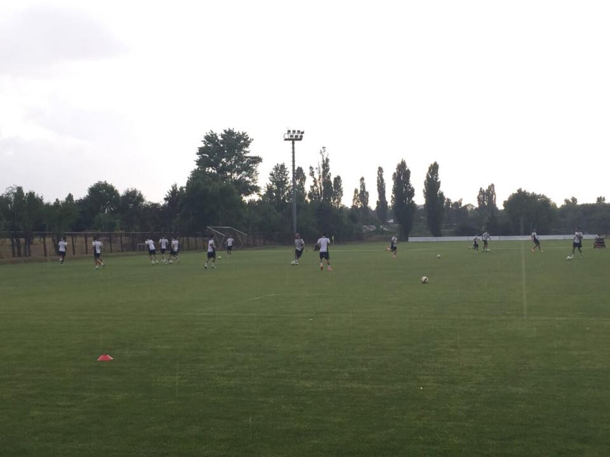 FOTO S-a reunit Rapidul » Cîți jucători s-au prezentat azi și sub comanda cărui antrenor s-au pregătit