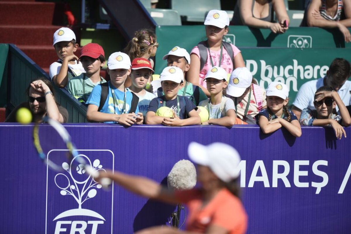 GALERIE FOTO Cele mai frumoase imagini de la turneul BRD Bucharest Open » Debut perfect pentru Andreea Mitu și Monica Niculescu