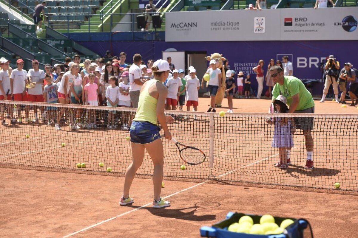 GALERIE FOTO Simona Halep a participat la Kids Day: "Voi continua alături de Darren Cahill"