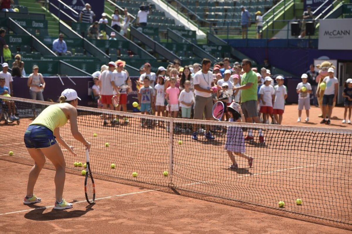 GALERIE FOTO Simona Halep a participat la Kids Day: "Voi continua alături de Darren Cahill"