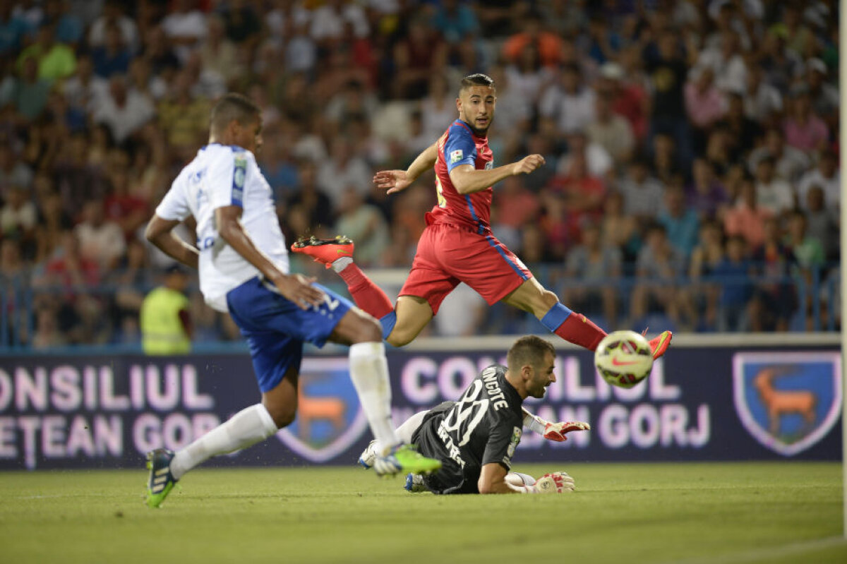 VIDEO+FOTO 7 taie tot! Steaua a cîştigat aseară cu Pandurii, 3-0, fix cum o făcuse în faţa lui Trencin
